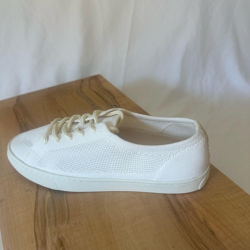 Soludos White Mesh Lace-Up Sneakers | Ibiza Style | New With Box | Size 8 - Picture 2 of 9